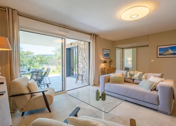 Lägenhet Le Clos D'alice-1 By Interhome